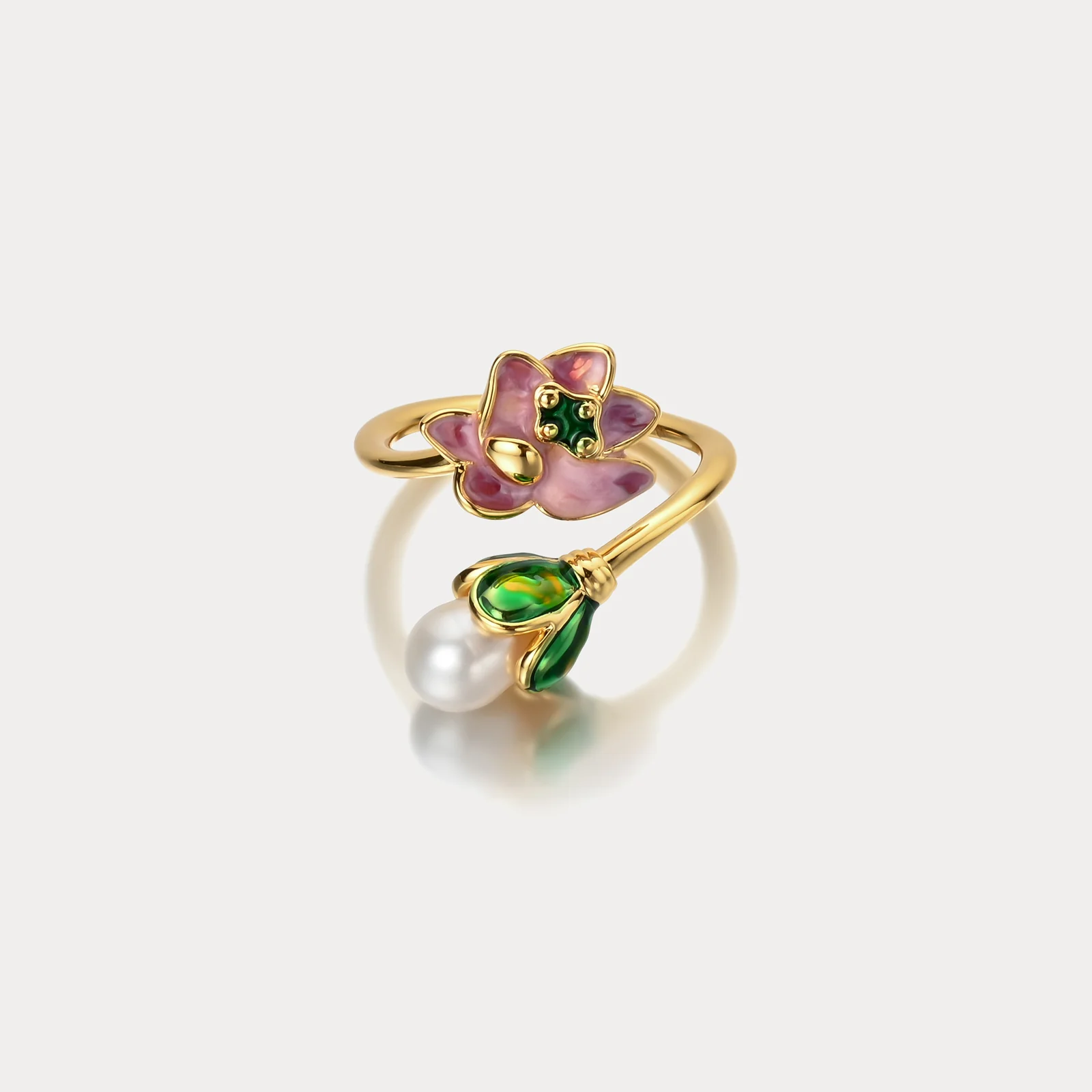 Elegant Floral Pearl Ring