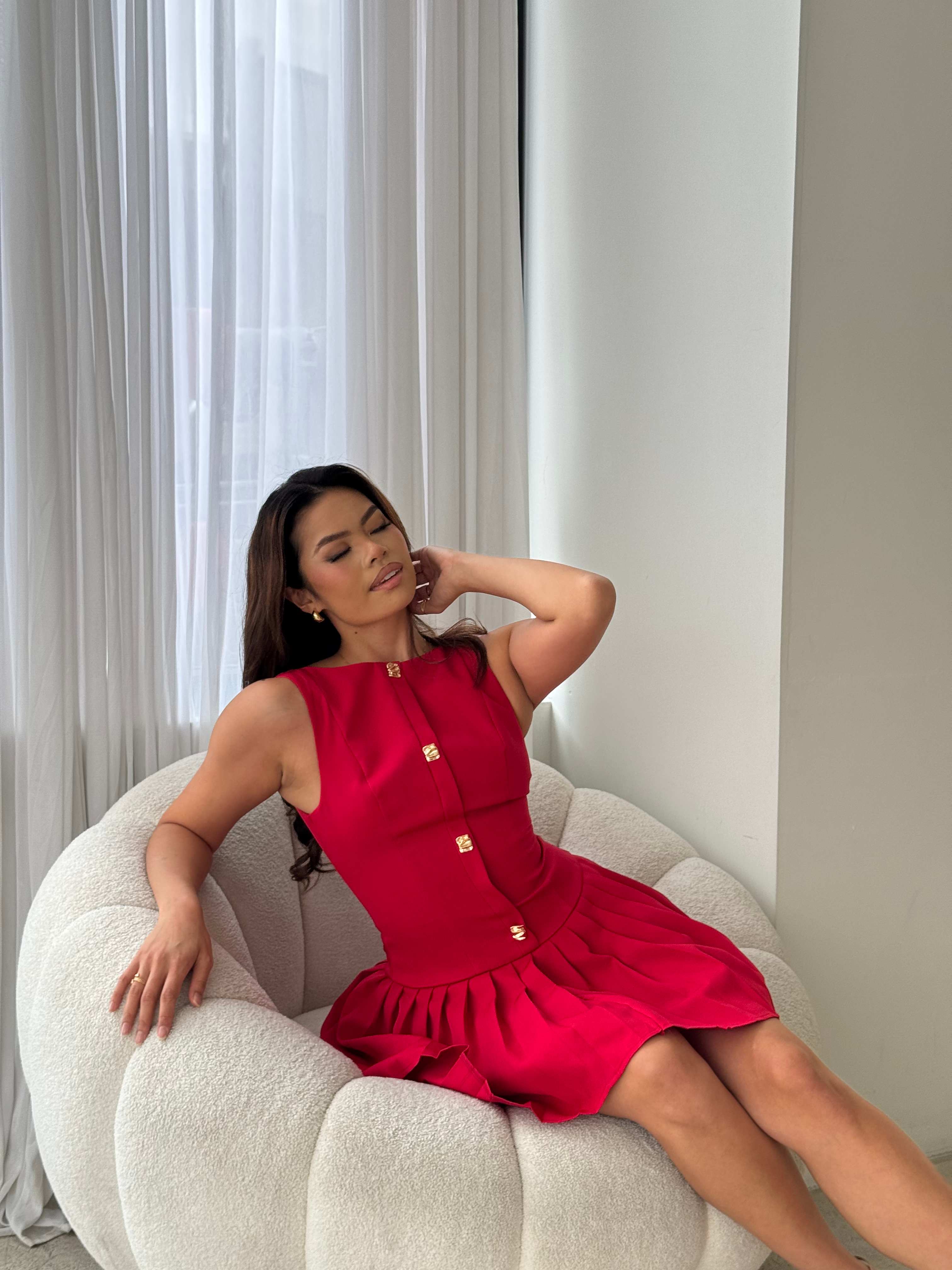 Elegant Red Pleated Dress