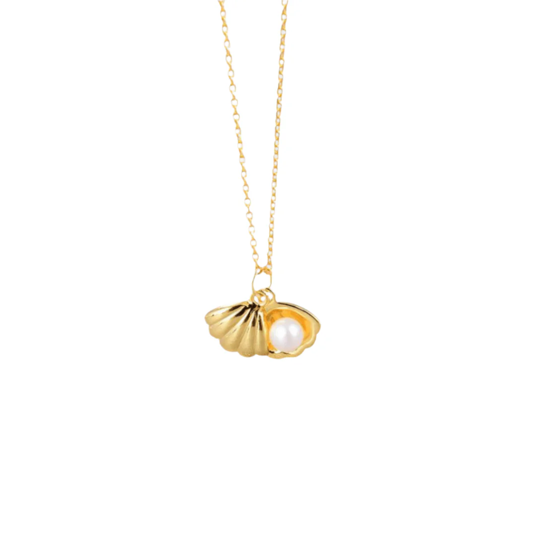 Elegant Seashell Pearl Necklace