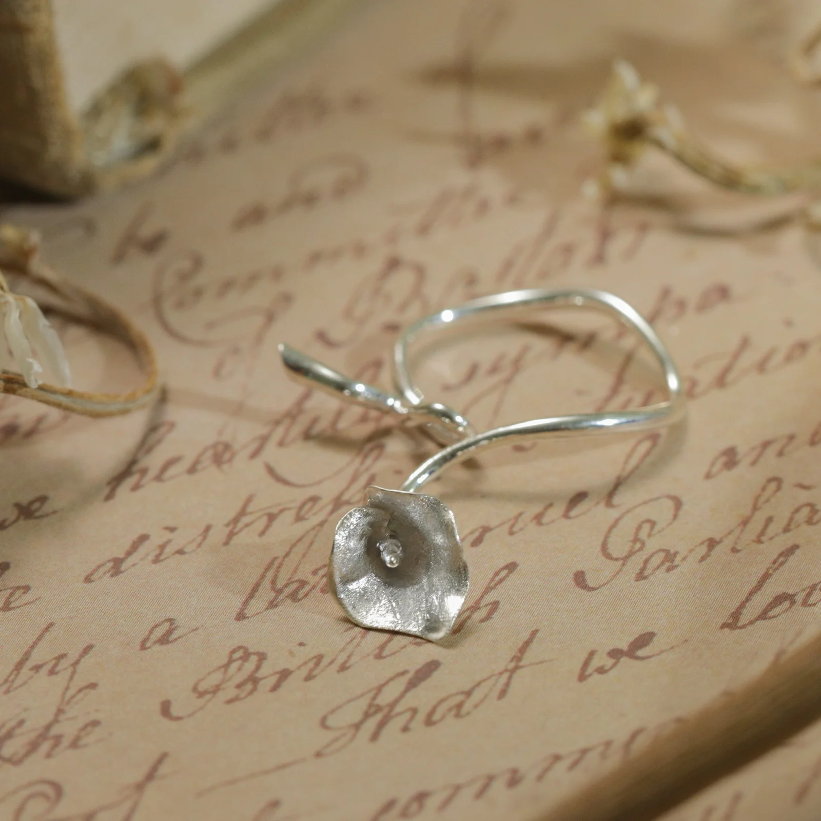 Elegance Unfurling Ring