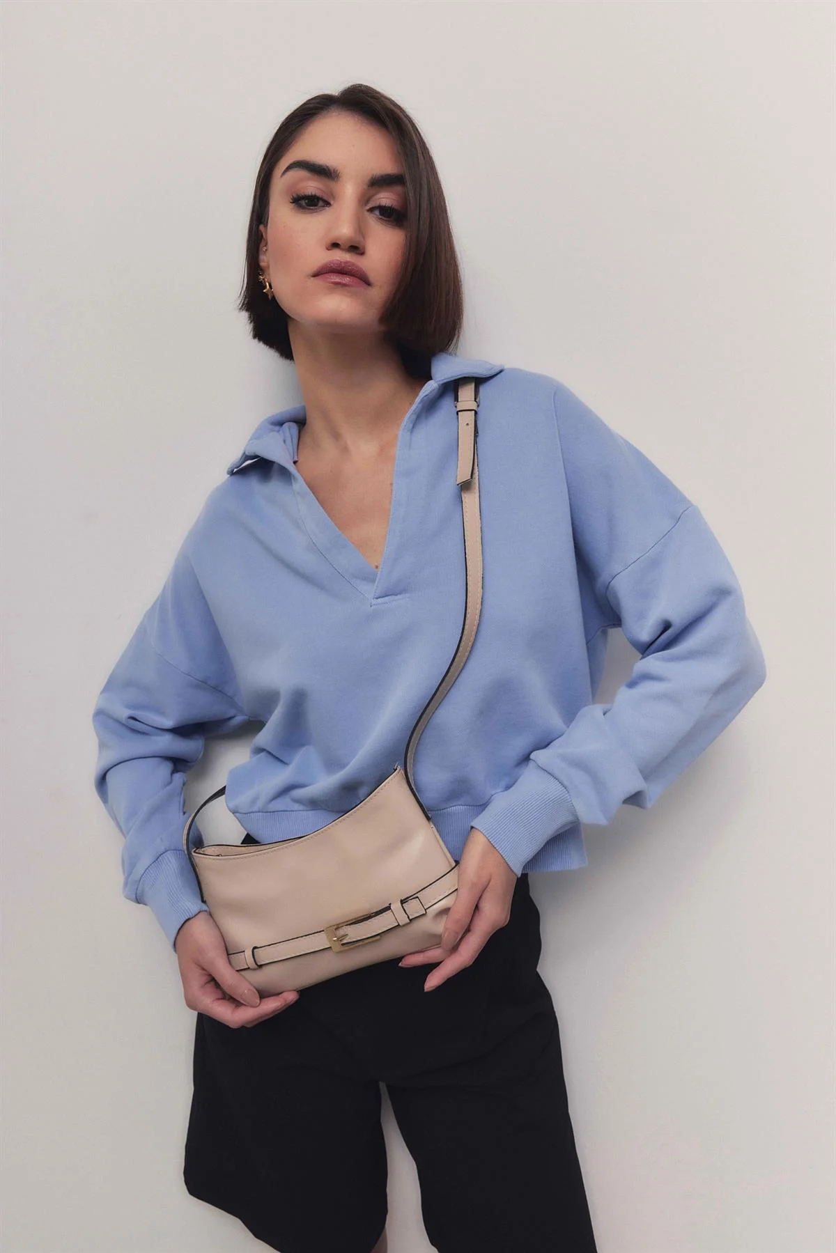 Elegant Beige Shoulder Bag