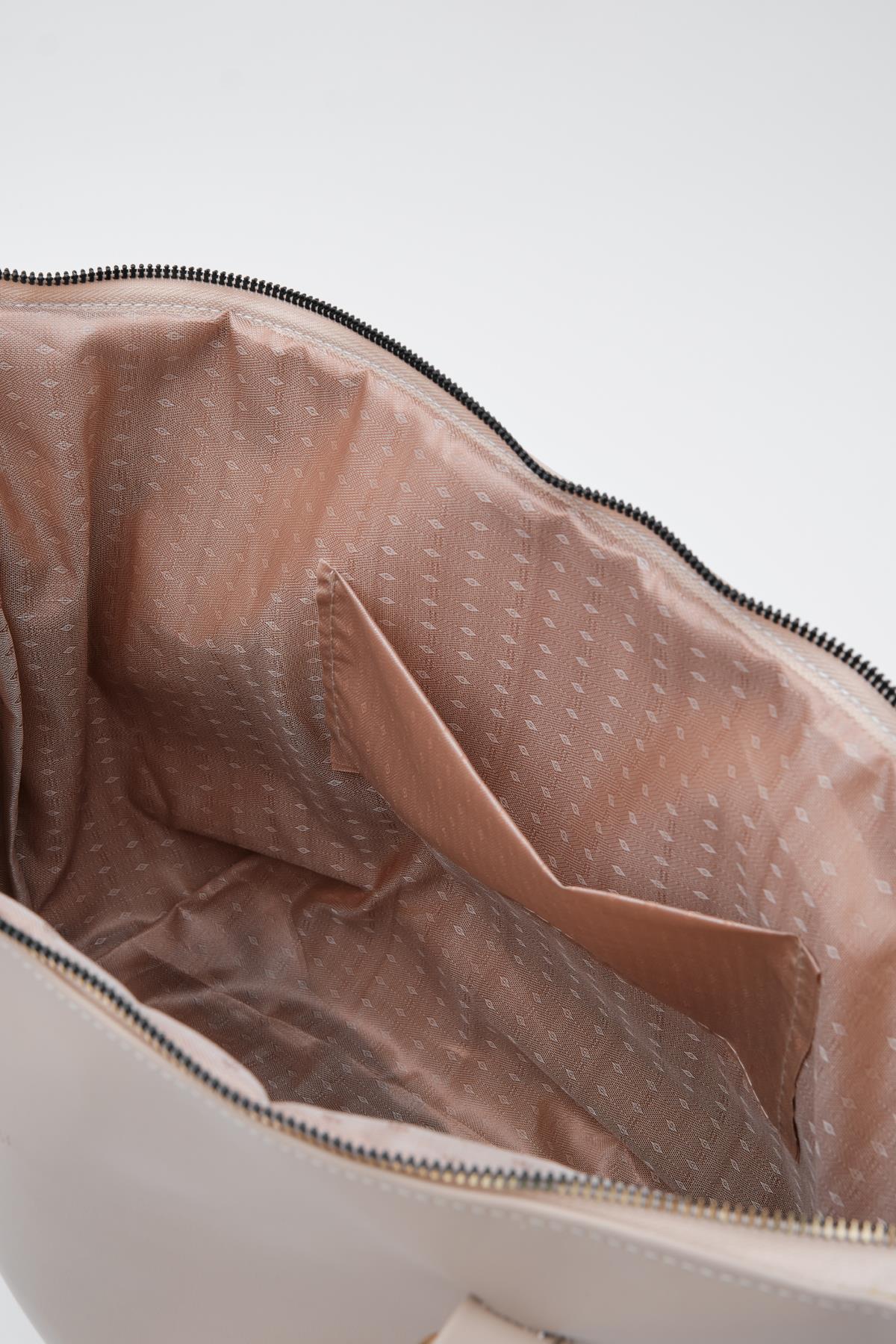 Elegant Beige Tote Bag