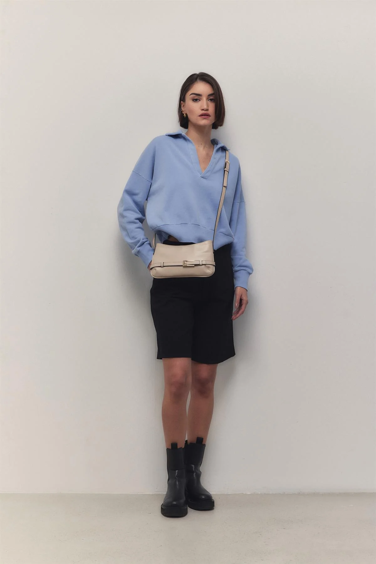 Elegant Beige Shoulder Bag