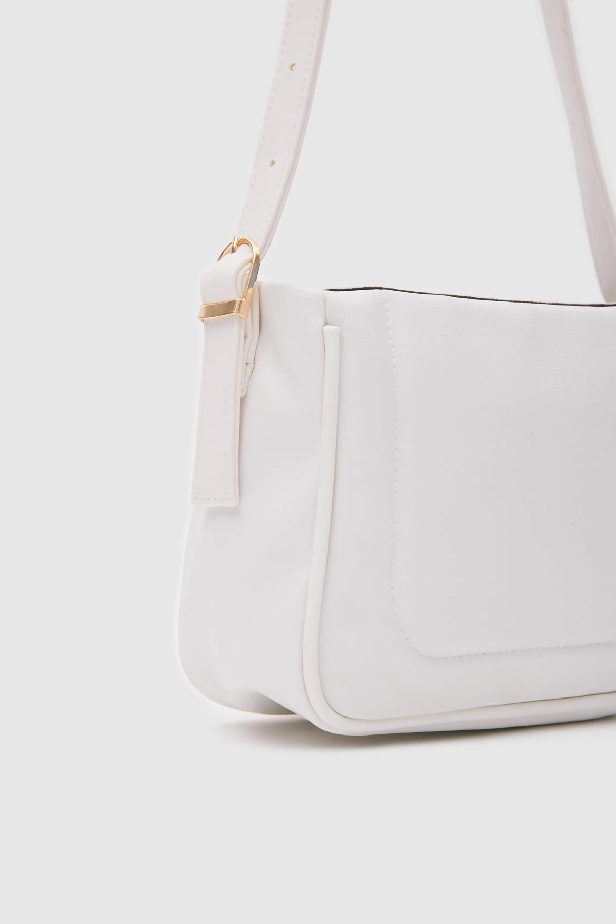 Elegant White Shoulder Bag