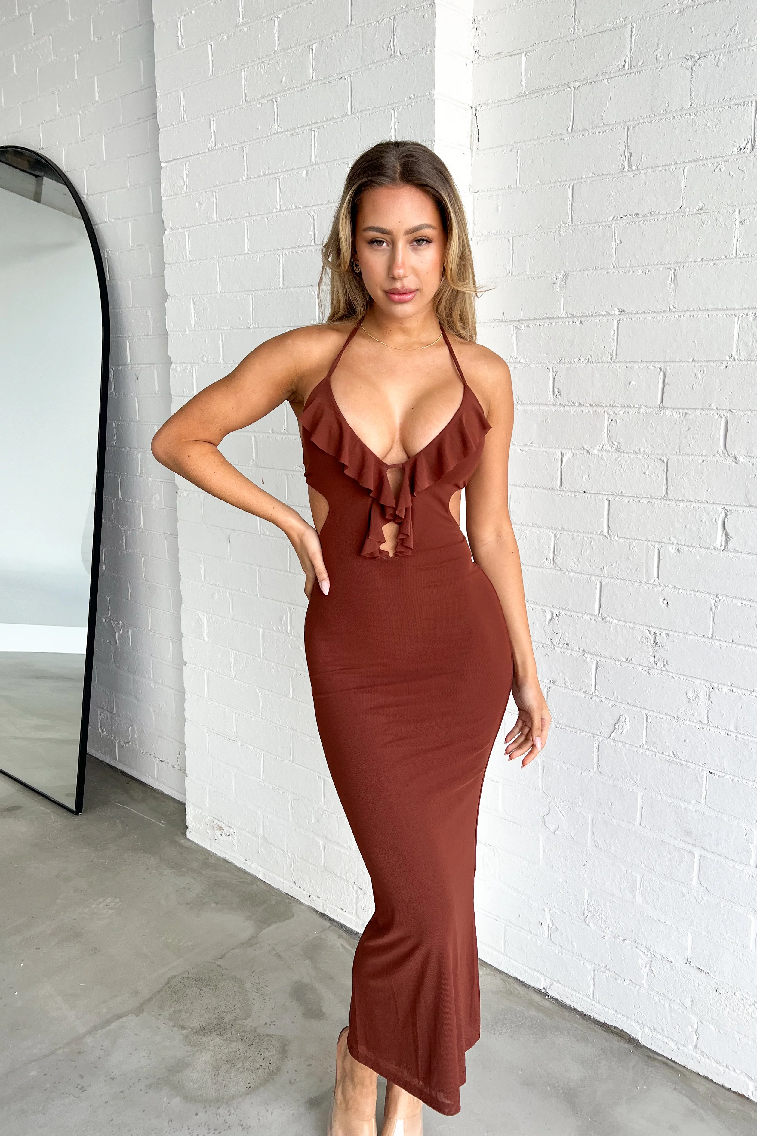 Elegant Ruffle Halter Midi Dress