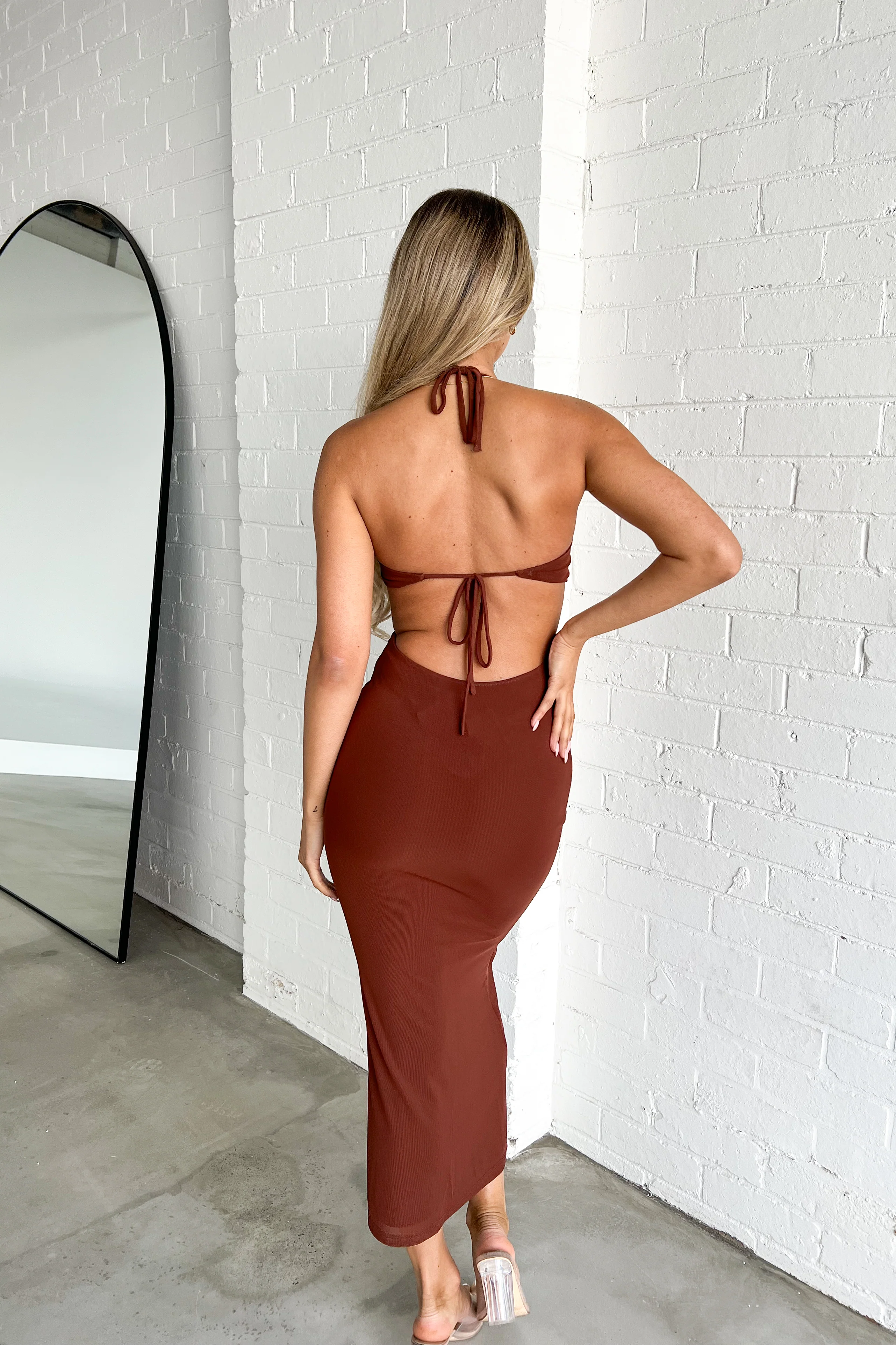 Elegant Ruffle Halter Midi Dress
